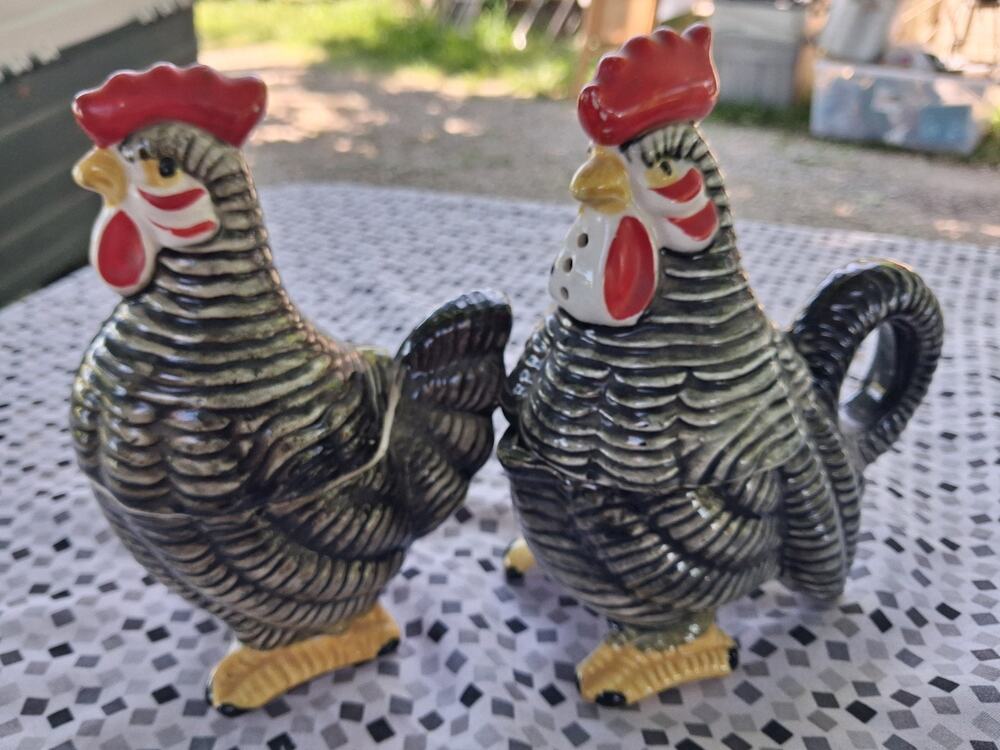 Vintage Relco Rooster And Hen Pair Ceramic Salt &Pepper Shakers/Sugar & Creamer